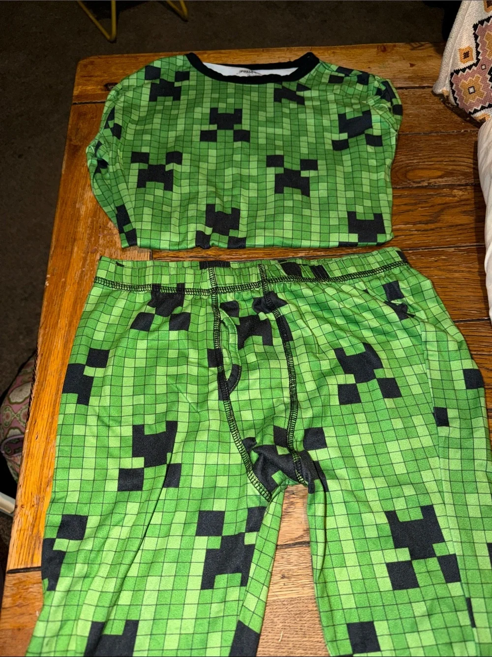 Kids Green Pixel-Print Bottoms